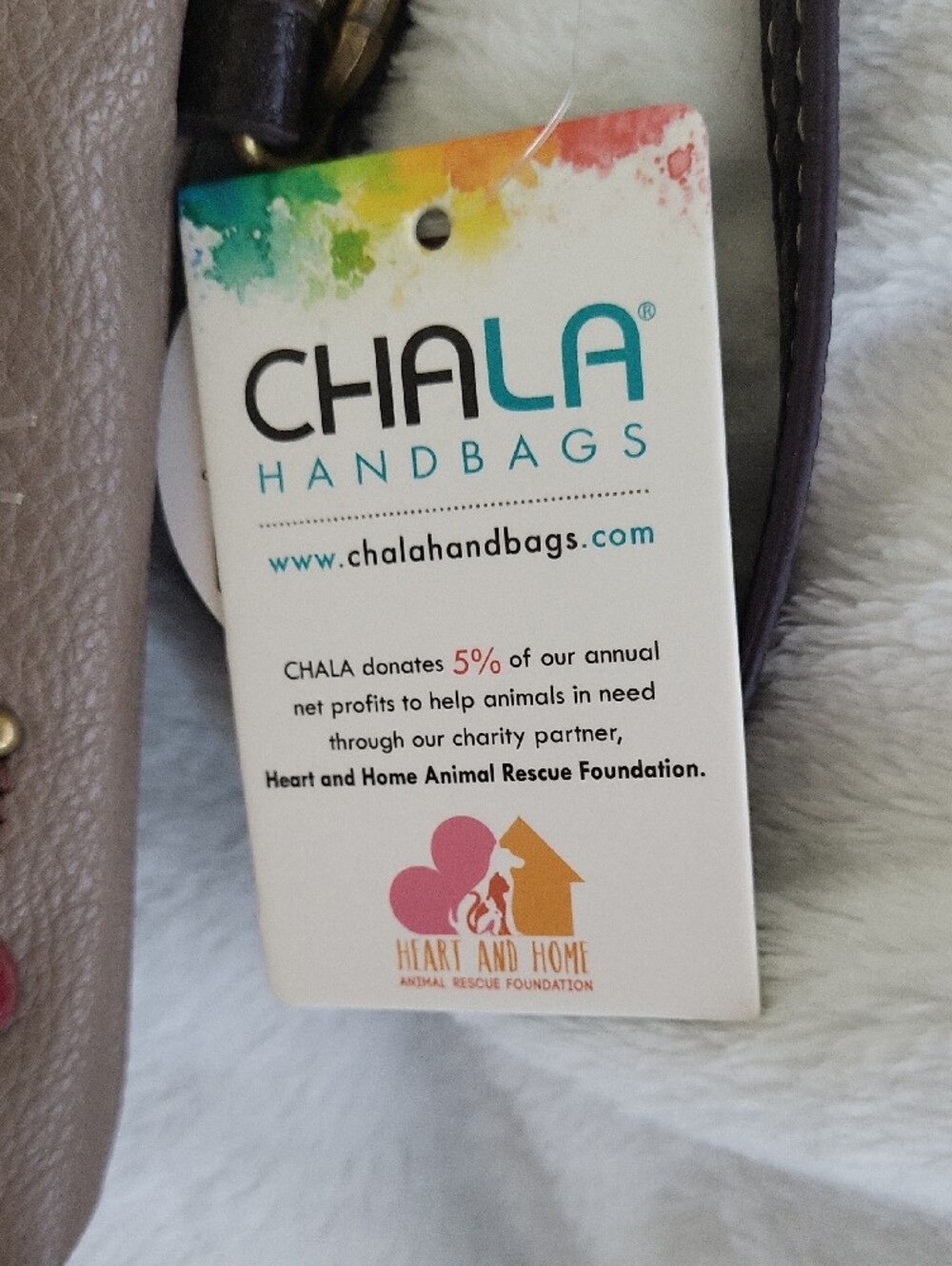Chala Taupe Crossbody Phone Bag with Black Cat Appliqué NWT - Picture 3 of 6